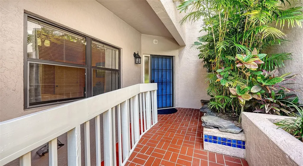 1632 Starling Drive Sarasota FL 34231