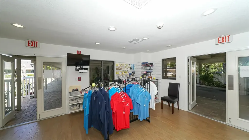 1632 Starling Drive Sarasota FL 34231