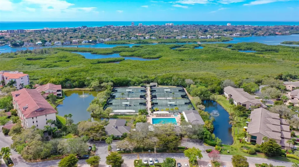 1632 Starling Drive Sarasota FL 34231