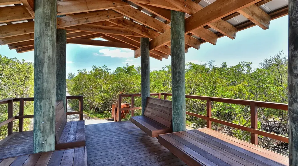 1632 Starling Drive Sarasota FL 34231