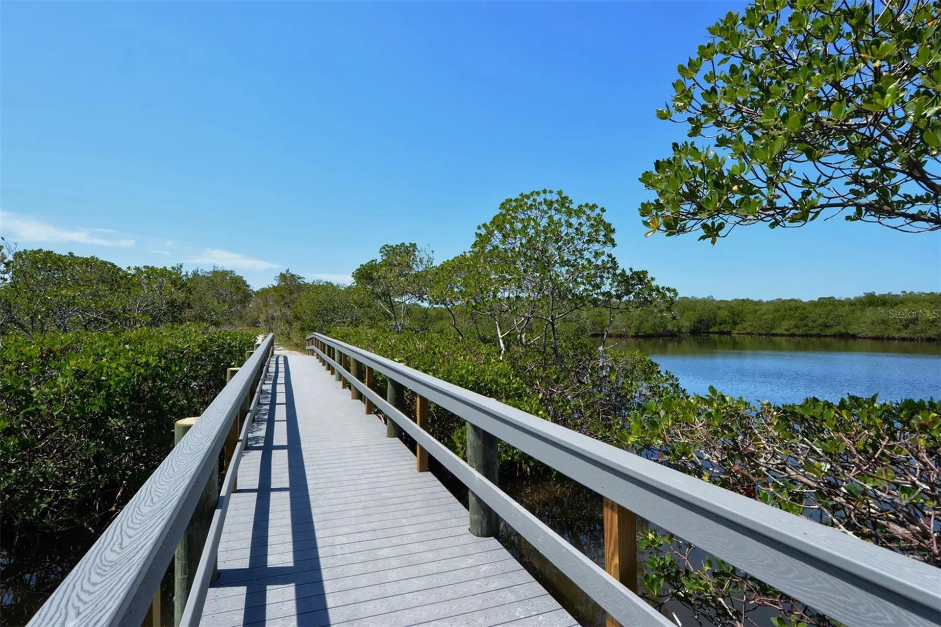 1632 Starling Drive Sarasota FL 34231
