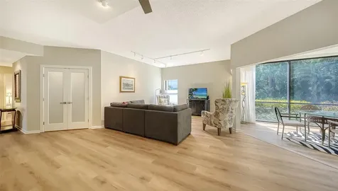 1632 Starling Drive Sarasota FL 34231