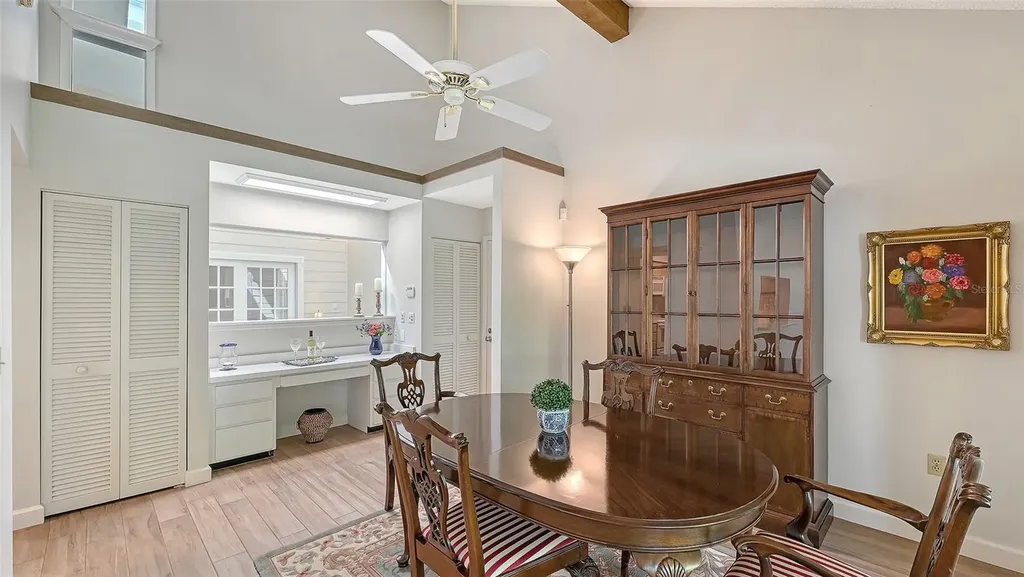 4391 Woodmans Chart Sarasota FL 34235