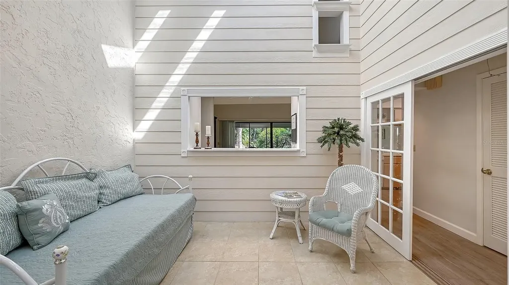4391 Woodmans Chart Sarasota FL 34235