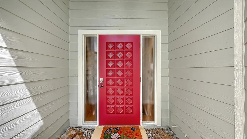 4391 Woodmans Chart Sarasota FL 34235