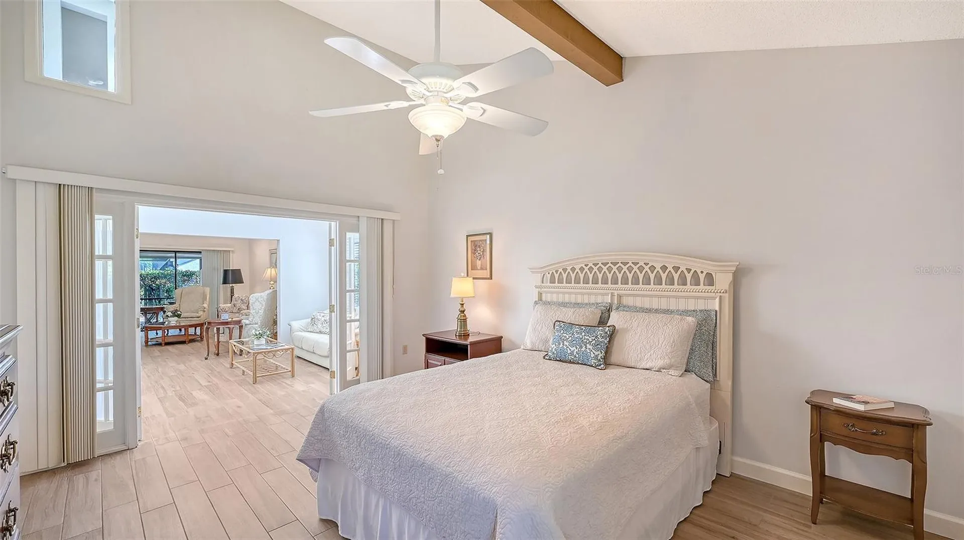 4391 Woodmans Chart Sarasota FL 34235