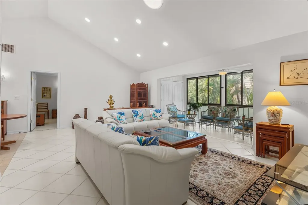 1702 Glenhouse Drive Sarasota FL 34231