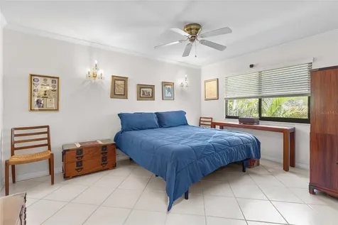 1702 Glenhouse Drive Sarasota FL 34231