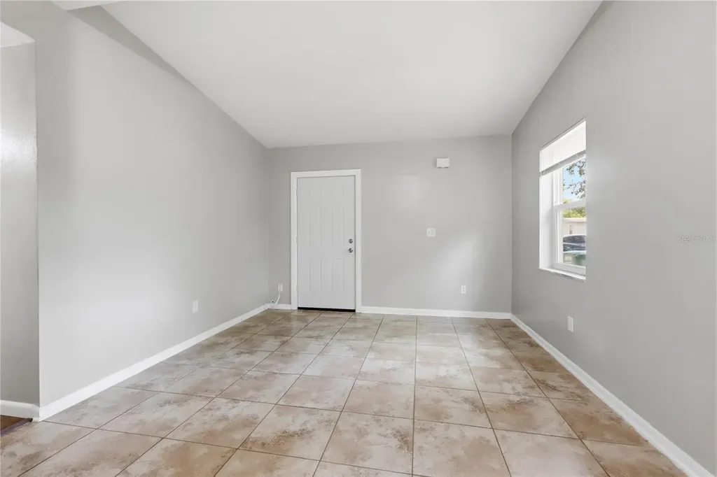 899 Horizon Street Deltona FL 32725