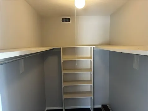 8602 Champlain Court Tampa FL 33614