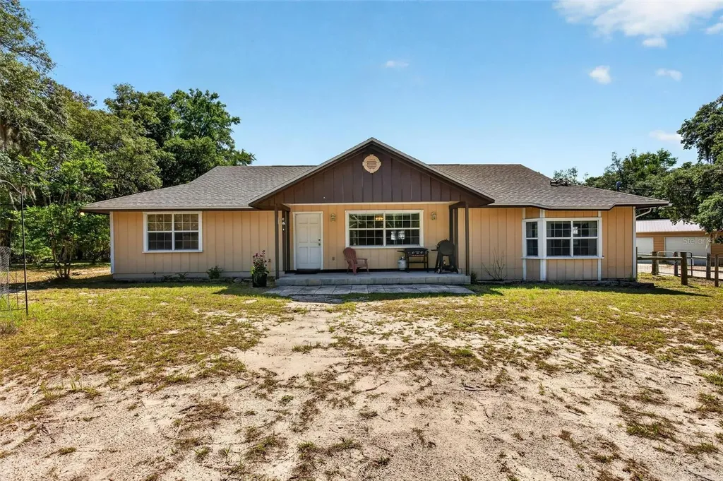 5390 East Avenue De Leon Springs FL 32130