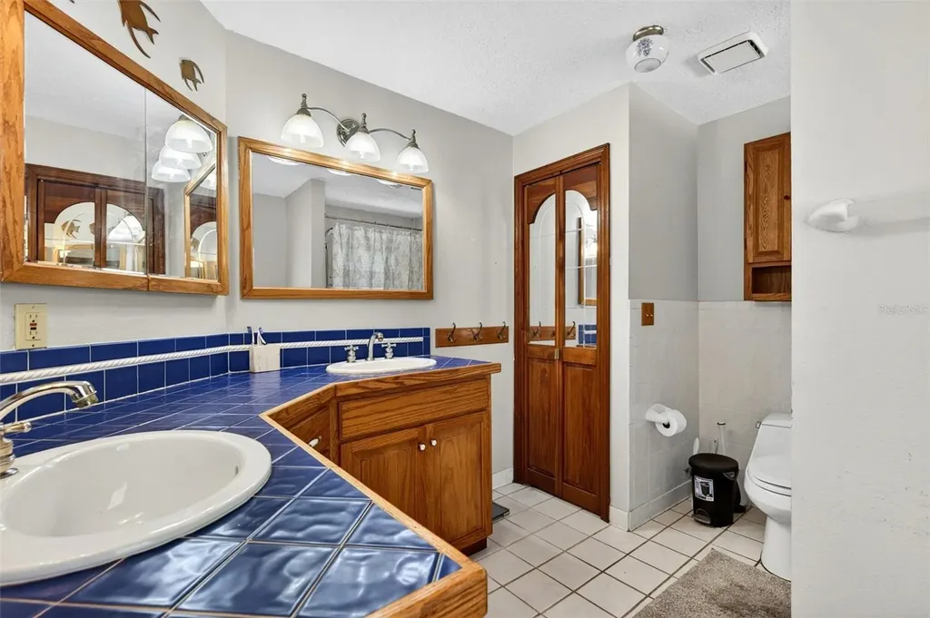5390 East Avenue De Leon Springs FL 32130