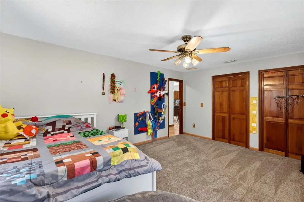 5390 East Avenue De Leon Springs FL 32130