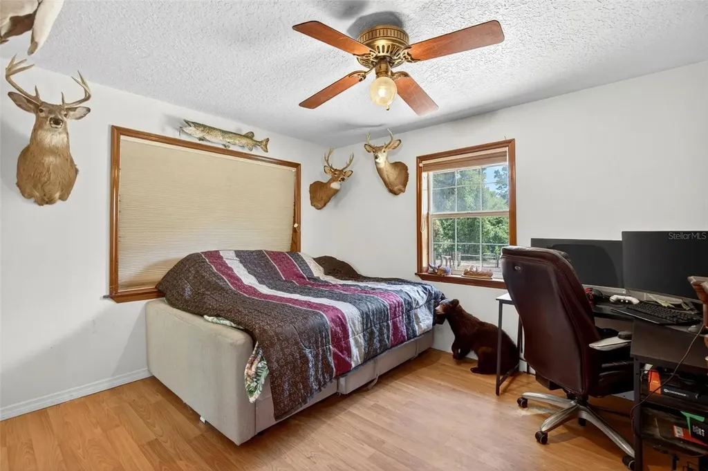 5390 East Avenue De Leon Springs FL 32130
