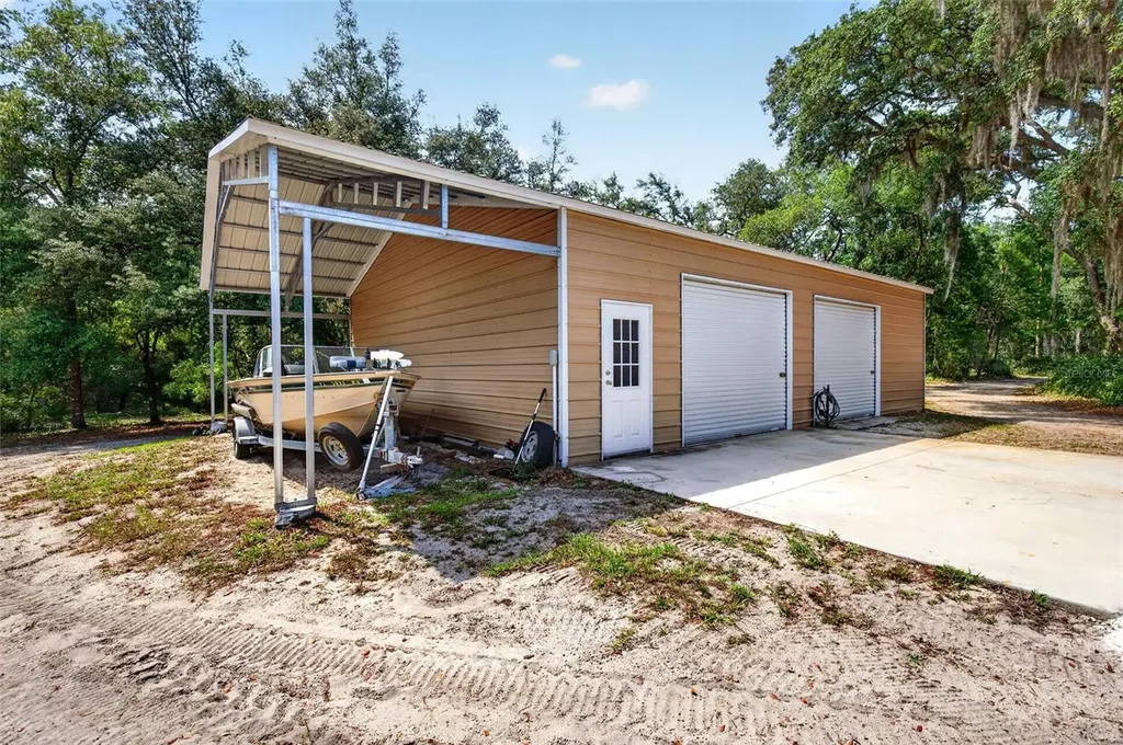 5390 East Avenue De Leon Springs FL 32130