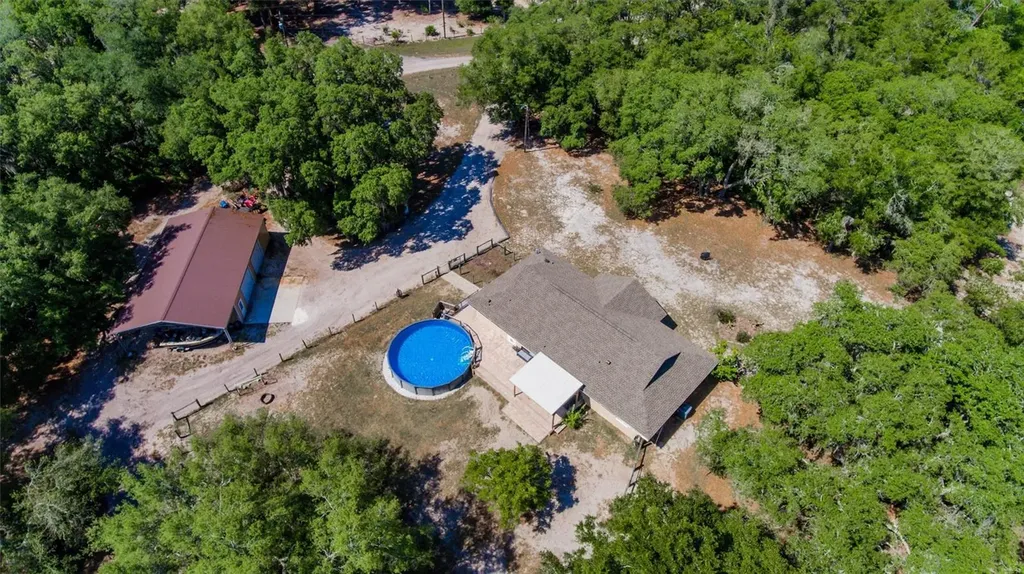 5390 East Avenue De Leon Springs FL 32130