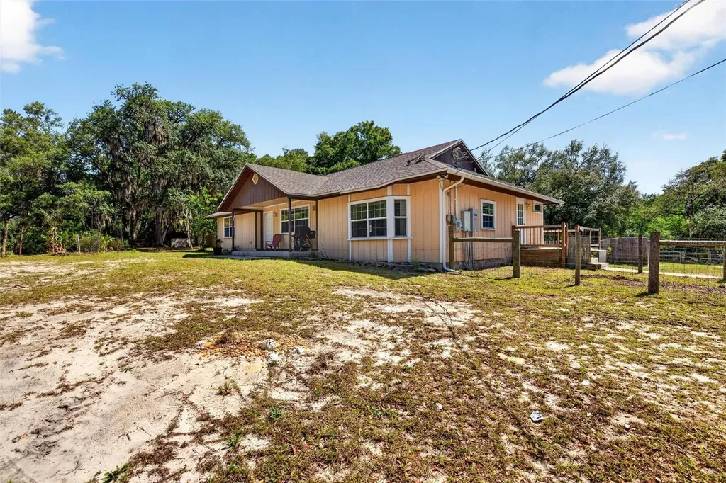 5390 East Avenue De Leon Springs FL 32130