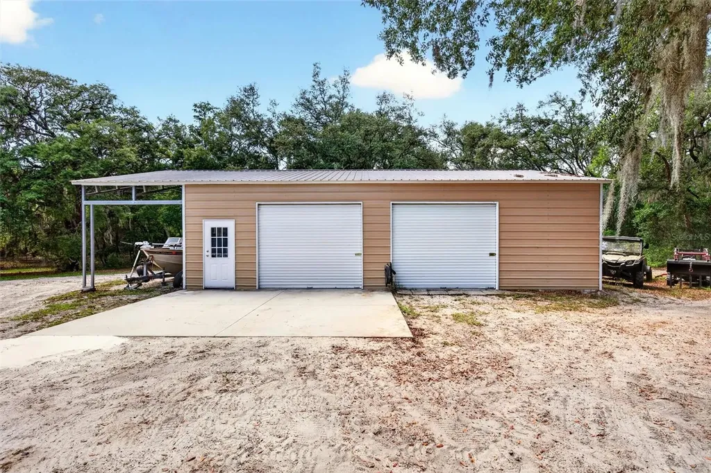 5390 East Avenue De Leon Springs FL 32130