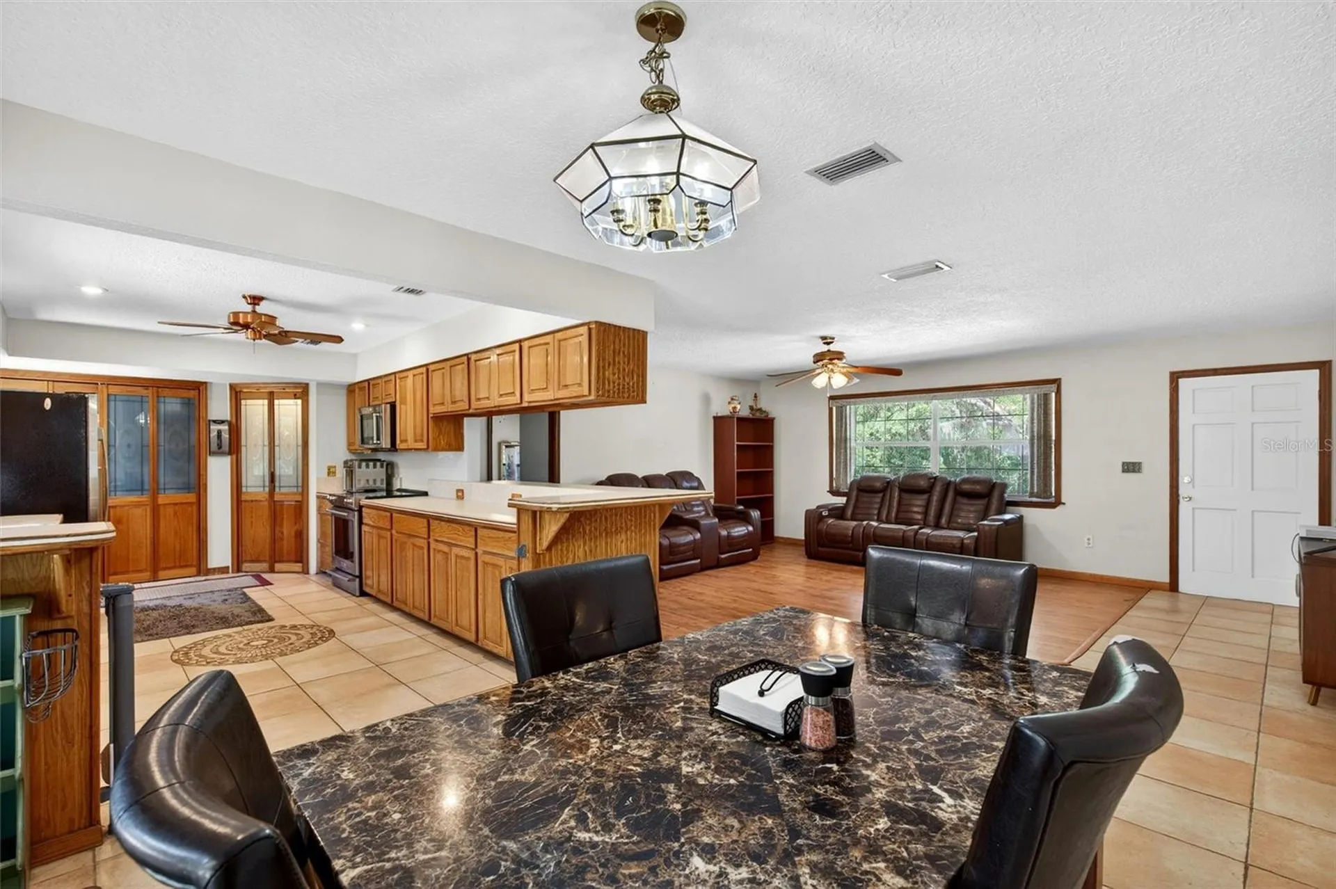 5390 East Avenue De Leon Springs FL 32130
