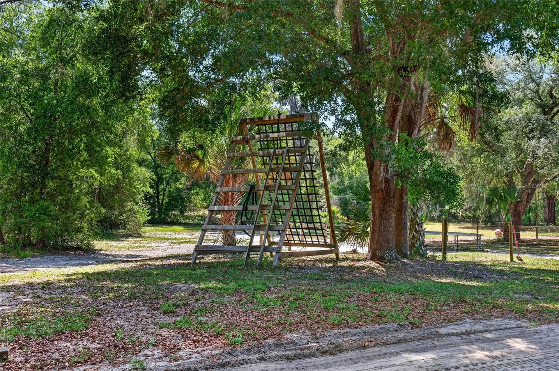 5390 East Avenue De Leon Springs FL 32130