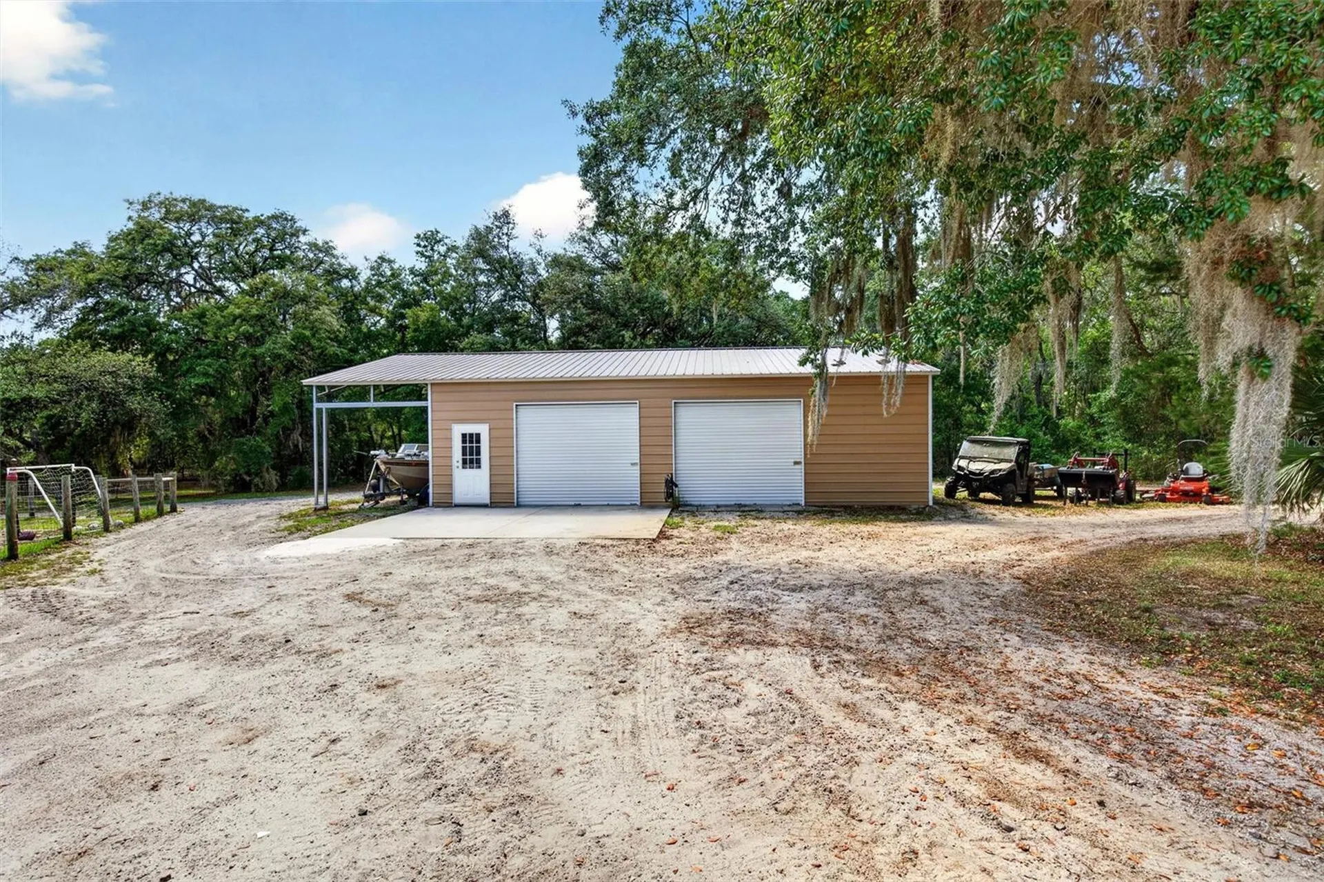 5390 East Avenue De Leon Springs FL 32130