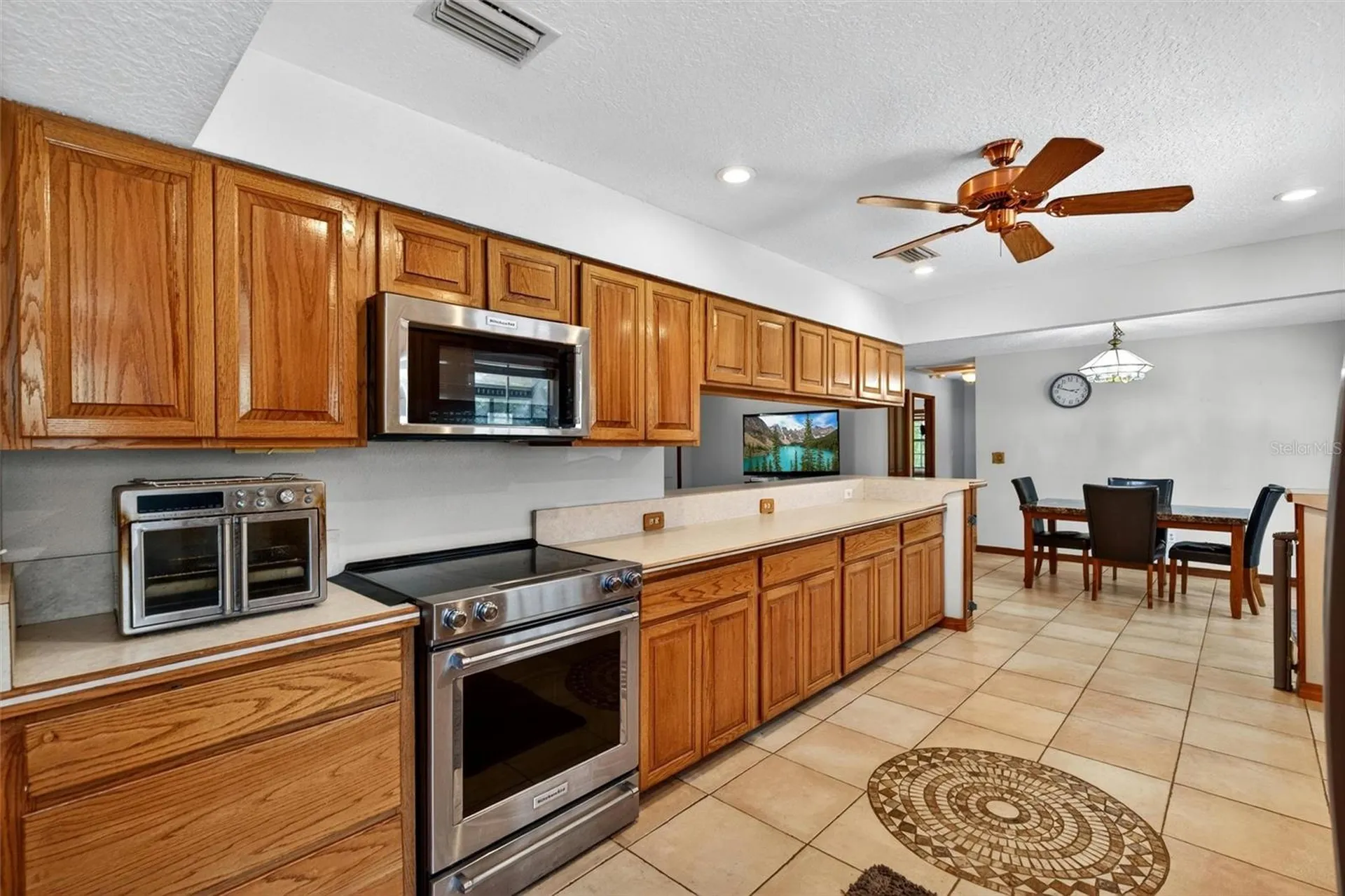 5390 East Avenue De Leon Springs FL 32130