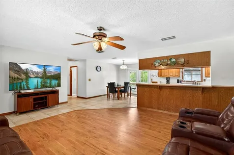 5390 East Avenue De Leon Springs FL 32130