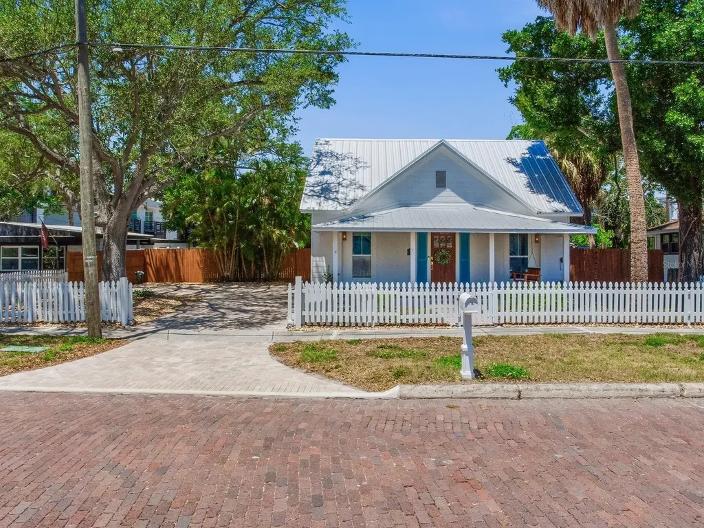 7003 S West Shore Boulevard Tampa FL 33616