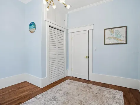 7003 S West Shore Boulevard Tampa FL 33616