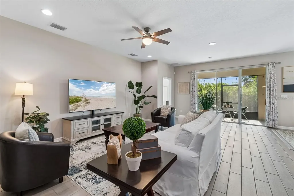12507 Candleberry Circle Tampa FL 33635