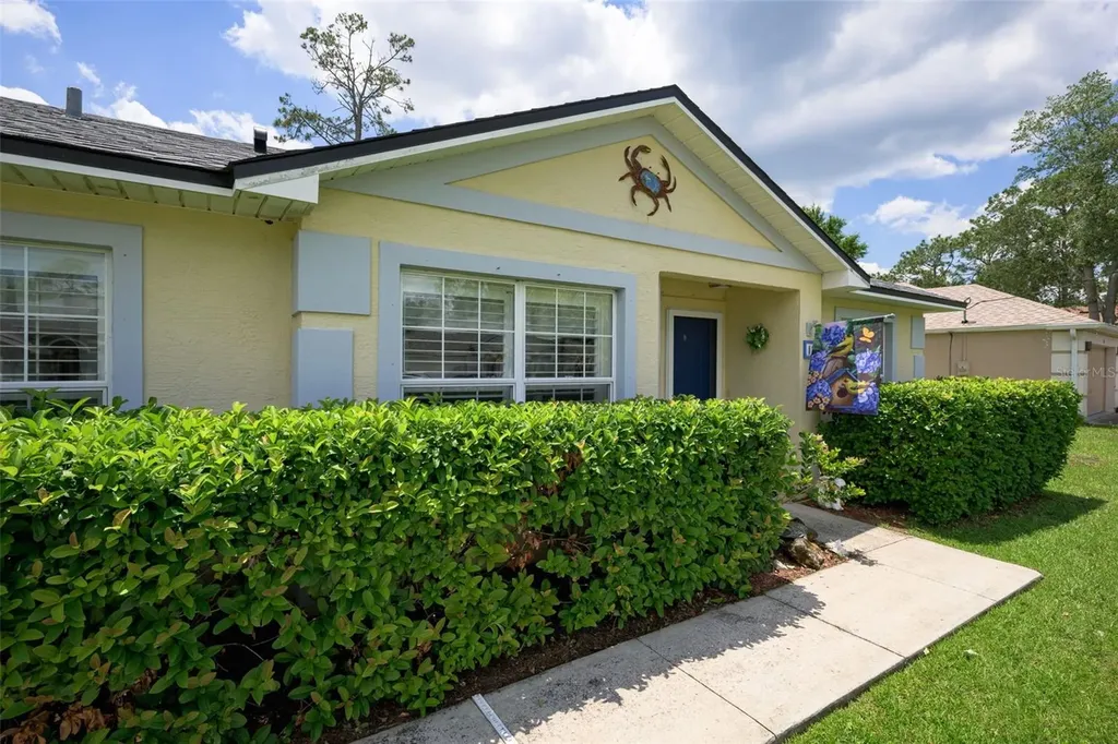 18 Phoenix Lane Palm Coast FL 32164