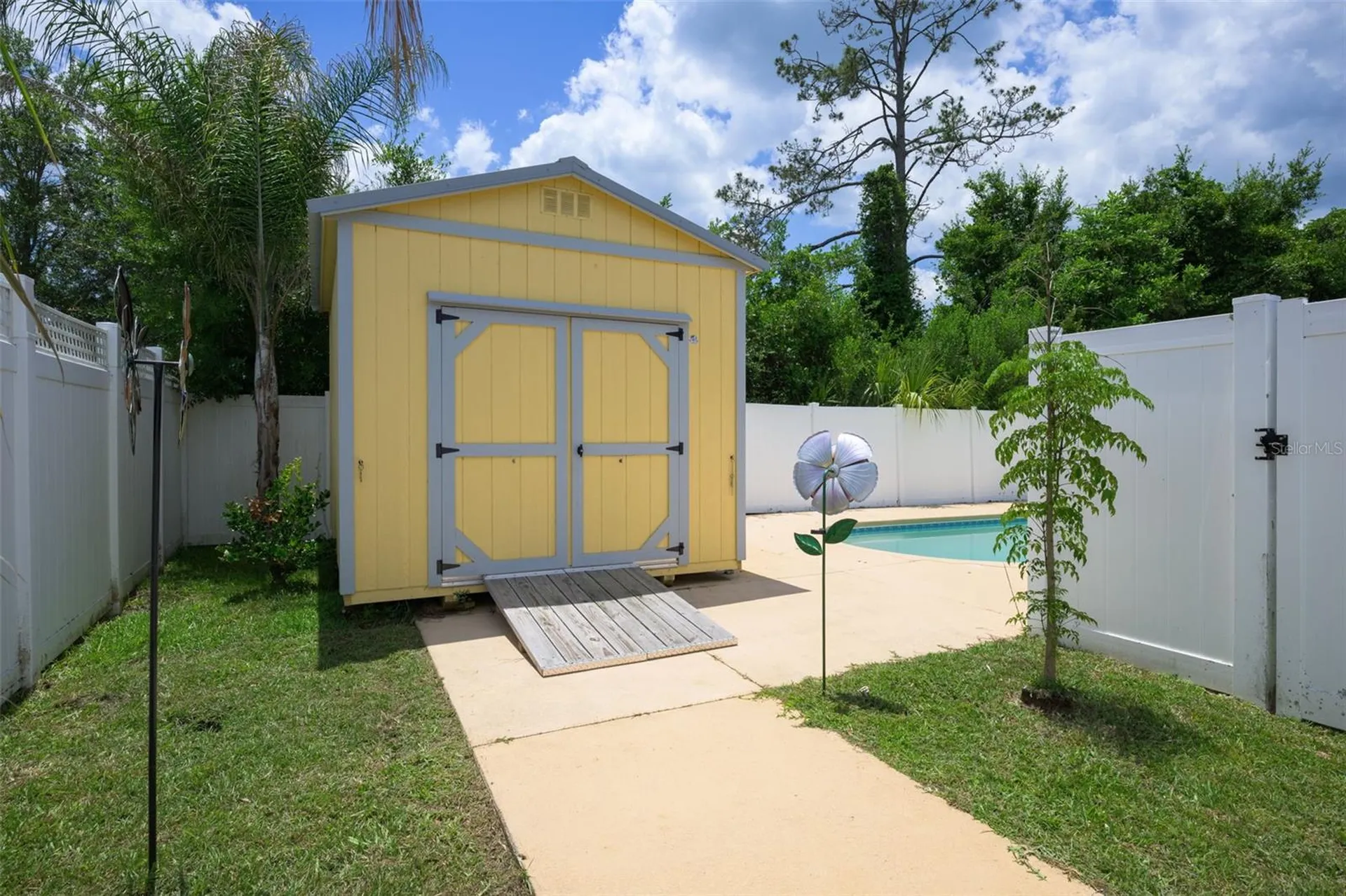18 Phoenix Lane Palm Coast FL 32164