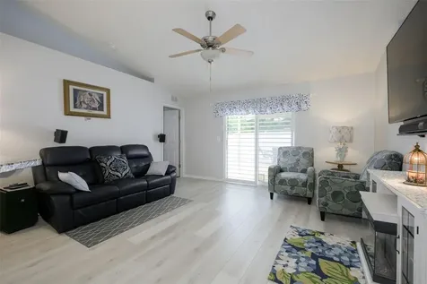 18 Phoenix Lane Palm Coast FL 32164