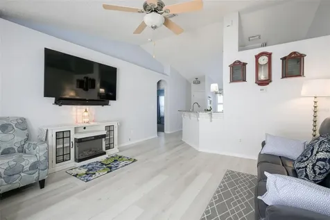 18 Phoenix Lane Palm Coast FL 32164