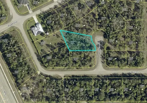 842 Grassmere Circle Lehigh Acres FL 33974