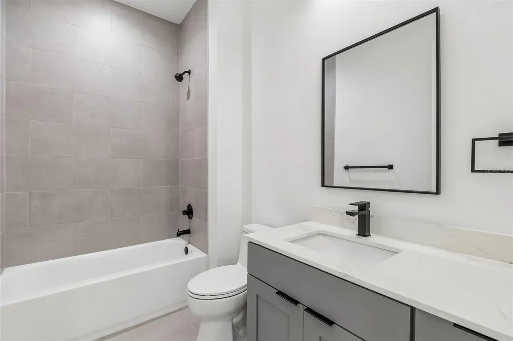 1218 E Kay Street Tampa FL 33602