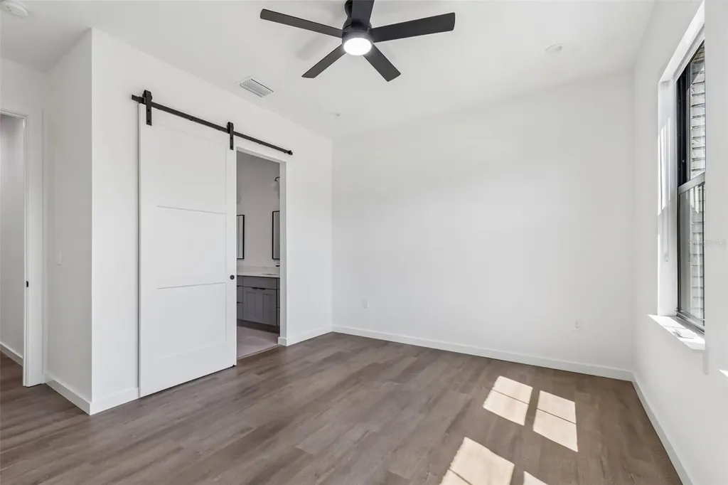 1218 E Kay Street Tampa FL 33602
