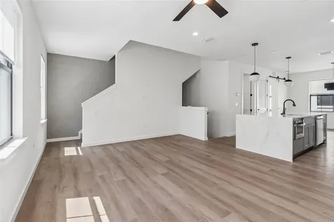 1218 E Kay Street Tampa FL 33602