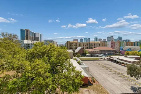 1218 E Kay Street Tampa FL 33602
