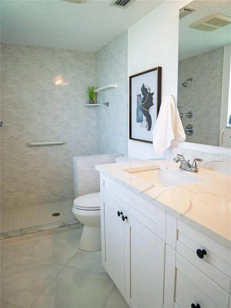 1880 Tanglewood Drive NE St Petersburg FL 33702