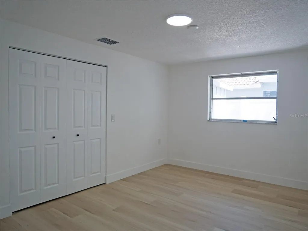 1880 Tanglewood Drive NE St Petersburg FL 33702