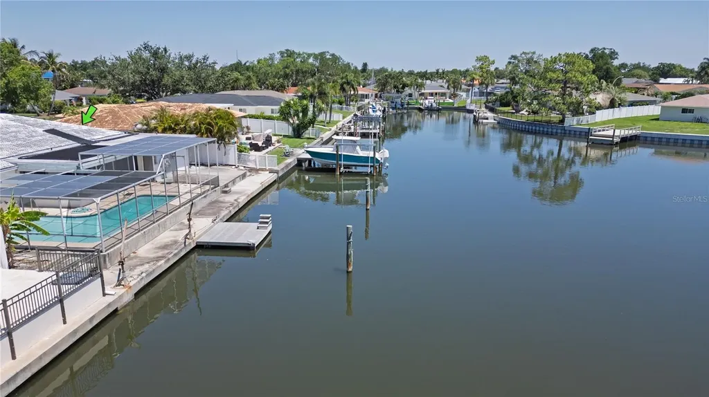 1880 Tanglewood Drive NE St Petersburg FL 33702