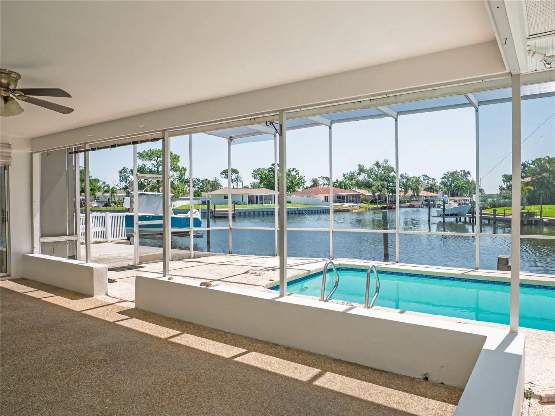 1880 Tanglewood Drive NE St Petersburg FL 33702