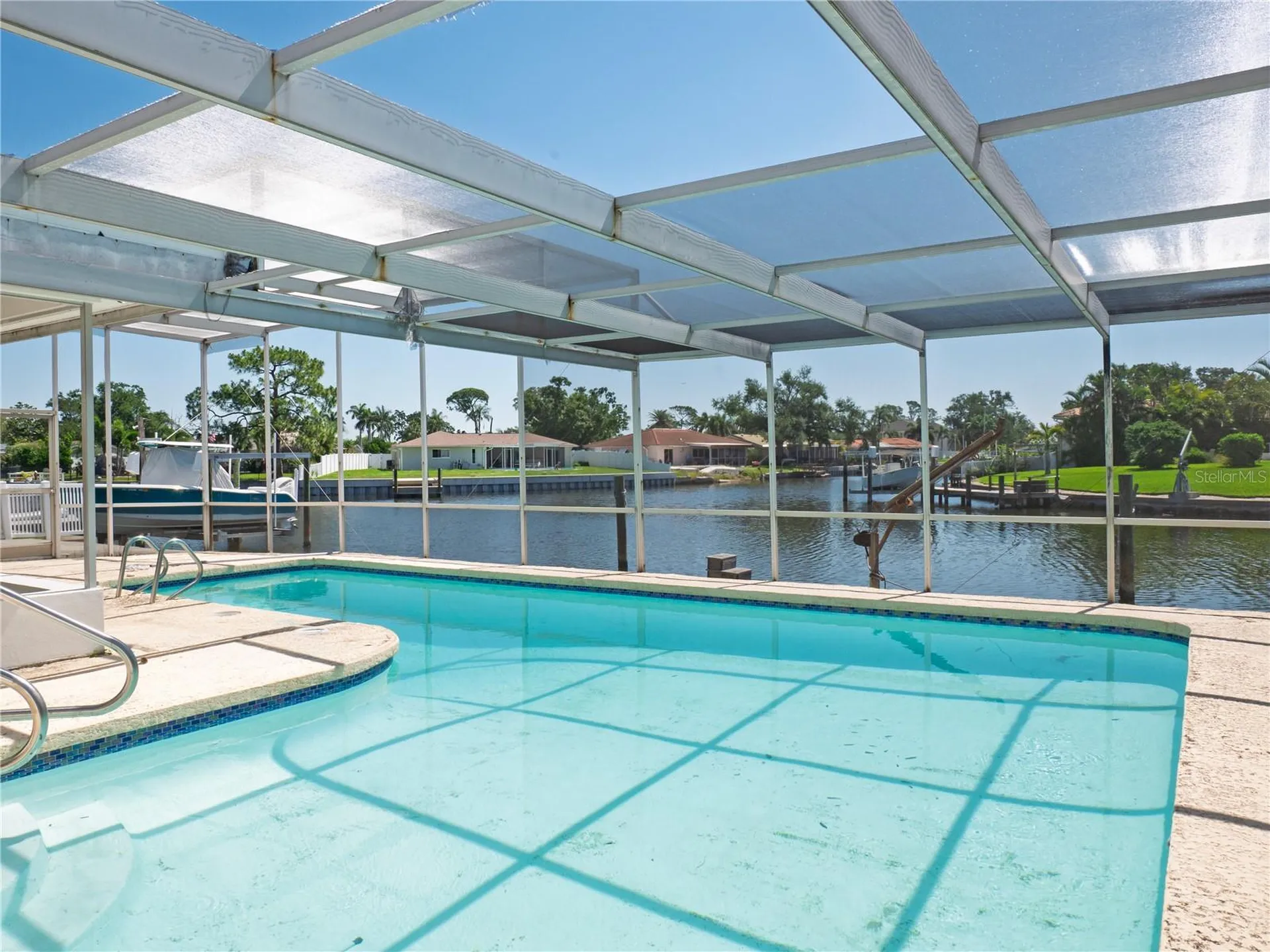 1880 Tanglewood Drive NE St Petersburg FL 33702