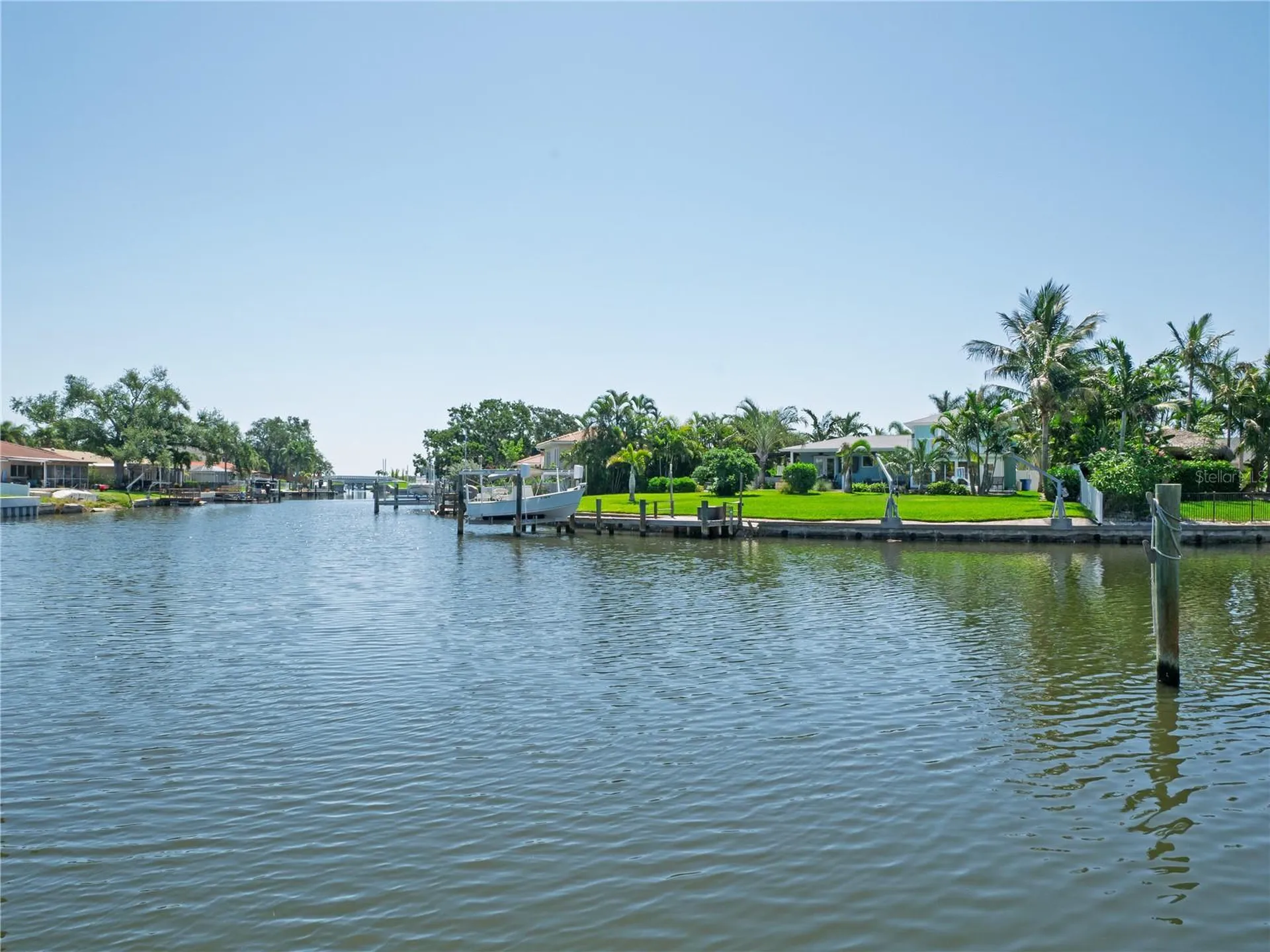 1880 Tanglewood Drive NE St Petersburg FL 33702