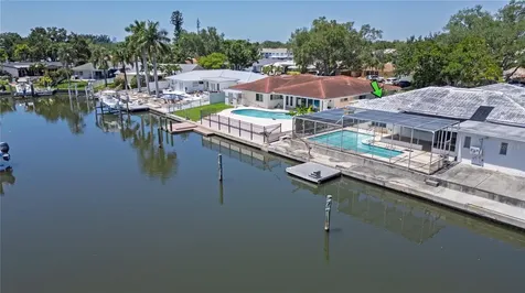 1880 Tanglewood Drive NE St Petersburg FL 33702