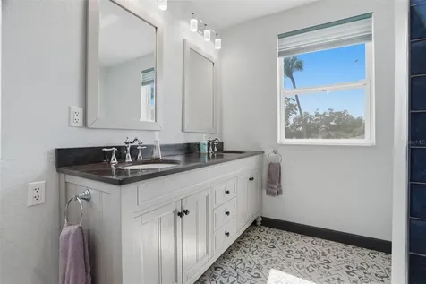 5539 Delaware Avenue New Port Richey FL 34652