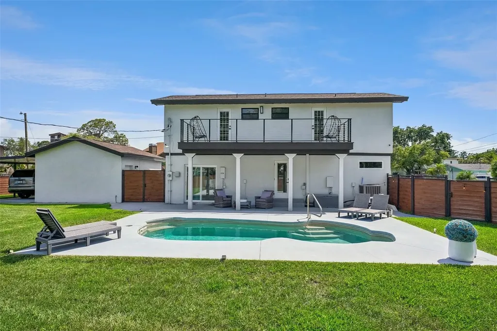 5201 Huntington Street NE St Petersburg FL 33703