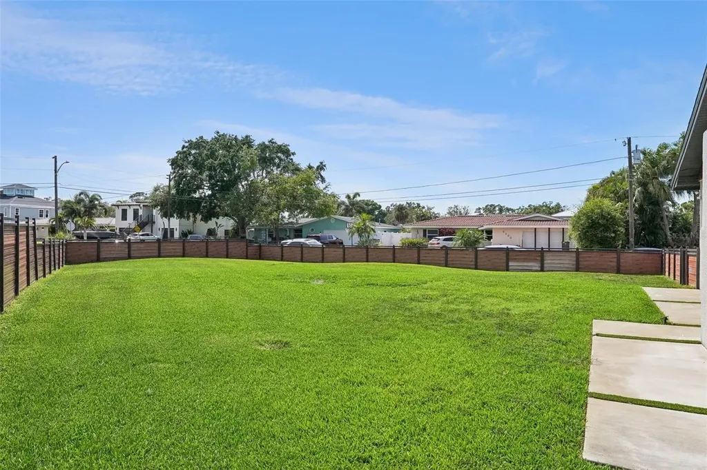 5201 Huntington Street NE St Petersburg FL 33703