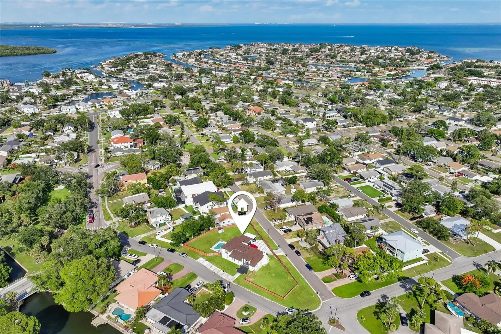 5201 Huntington Street NE St Petersburg FL 33703